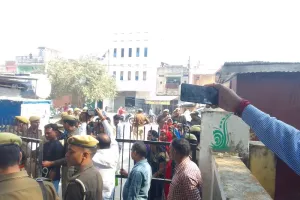 रायबरेली : ऊंचाहार ब्लाक प्रमुख के विरुद्ध अविश्वास की बैठक शुरू