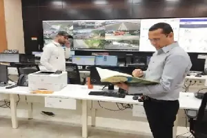 कानपुर: स्मार्ट सिटी कार्यालय का मंडलायुक्त ने किया औचक निरीक्षण, 33 कर्मचारी गैरहाजिर