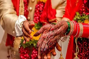 गदरपुर: सामूहिक विवाह समारोह में दस जोड़े परिणय सूत्र में बंधे