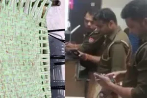 UP: साहब! चारपाई ढूंढ दो, बेटी की आत्मा को नहीं मिलेगी शांति