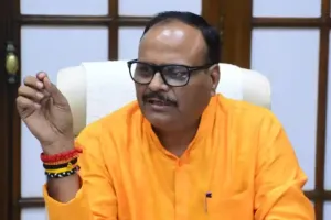 जयंत चौधरी के बयान पर बोले ब्रजेश पाठक, कहा- राजनीति में इस तरह की बात सर्वथा अनुचित 