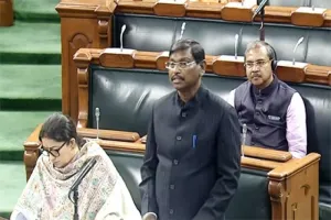 चार राज्यों की नयी जातियों को मिलेगा एसटी का दर्जा,  लोकसभा में विधेयक पेश