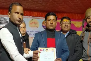 हरदोई: साहित्यकार सम्मान से सम्मानित किए गए अनिल व राजकुमार 