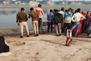 हमीरपुर: मछली का शिकार करते संदिग्ध हालात में हुई मछुवारे की मौत