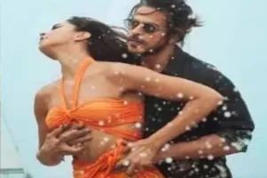 पठान मूवी और फिल्म निर्माण यूनिट पर प्रतिबंध लगाने को बहराइच में वाद दायर