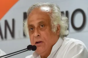 दूसरे चुनाव नतीजों से ध्यान भटकाने के लिए सिर्फ गुजरात की बात करते हैं मोदी : जयराम रमेश 