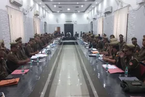 हरदोई: जीरो टॉलरेंस पर रहेगी गौ-तस्करी और गौकशी, अपराध गोष्ठी में मिले निर्देश  