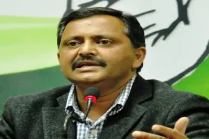 10 गारंटियों और चुनावी वायदों को लागू करने के लिए सरकार प्रतिबद्धः नरेश चौहान