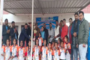 हरदोई: कर्नाटक को हराकर उत्तर प्रदेश ने ट्रॉफी पर किया कब्जा  