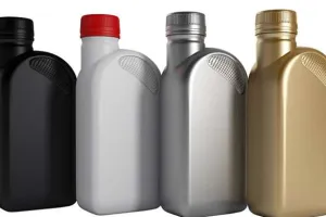 रुद्रपुर: नामी कंपनी के इंजन ऑयल का logo लगाकर नकली बेचने का आरोप