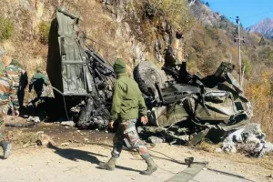 सिक्किम में बड़ा हादसा, खाई में सेना का ट्रक गिरने से 16 जवानों की मौत, रेस्क्यू ऑपरेशन जारी