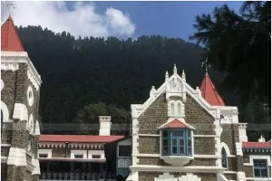 Covid 19 In Uttarakhand : नैनीताल HC ने कोर्टरूम में Face Mask पहनना अनिवार्य किया