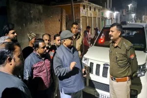 अमरोहा : बाइक सवार बदमाशों ने तमंचा दिखाकर व्यापारी से लूटे तीन लाख रुपये, जांच में जुटी पुलिस 