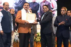 बरेली: दिव्यांगजनों की सेवा में पीपी सिंह को मिला सर्वश्रेष्ठ व्यक्ति का पुरस्कार