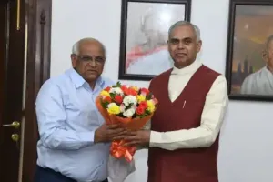 गुजरात के राज्यपाल से मिले भूपेंद्र पटेल, किया सरकार बनाने का दावा पेश 