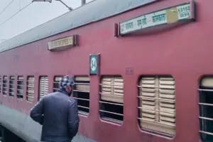 बरेली: ब्लाक के कारण एक घंटा रोकनी पड़ी सियालदह एक्सप्रेस