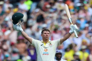 विश्वकप में खेलने को प्रतिबद्ध हूं...टीम प्रबंधन कहता है तो संन्यास ले लूंगा, डेविड वॉर्नर का बड़ा बयान