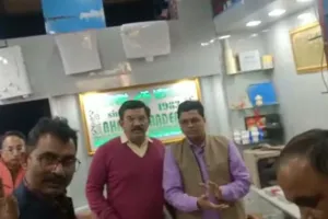 बरेली: कोहाड़ापीर में सेनेटरी गोदाम पर छापा, 40 लाख का माल जब्त