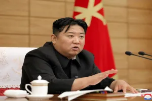 किम जोंग उन ने बुलाई समीक्षा बैठक, अमेरिका-दक्षिण कोरिया के साथ बढ़ते तनावपूर्ण संबंधों पर होगी चर्चा 