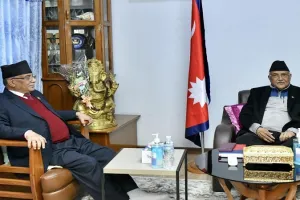 सत्तारूढ़ गठबंधन टूटने के बाद पुष्प कमल दहल 'प्रचंड' ने प्रधानमंत्री बनने के लिए ओली का मांगा समर्थन 