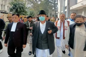 रामपुर : आजम खां, डॉ. तजीन और अब्दुल्ला कोर्ट में हुए पेश, जन्म प्रमाण-पत्र मामले में विवचेक से बचाव पक्ष के अधिवक्ताओं ने की जिरह