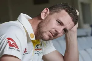 पहले टेस्ट मैच से बाहर हुए ऑस्ट्रेलिया के तेज गेंदबाज हेजलवुड, इन खिलाड़ियों को मिली टीम में जगह