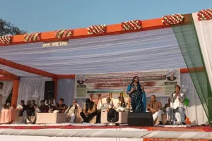 मेरठ: सिवाया में पूर्व प्रधानमंत्री चौधरी चरण सिंह की जयंती के अवसर पर कवि सम्मेलन का हुआ आयोजन