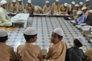 बरेली: मदरसों की गलत सूची बनाकर अराजकता का माहौल पैदा न करें- सलमान मियां 