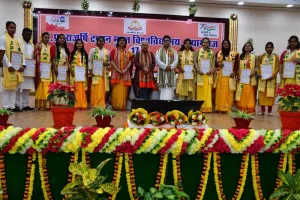 यूपीआरटीओयू का 17 वां दीक्षांत समारोह आयोजित, ट्रांसजेंडर और कैदियों को प्रदान की जा रही निशुल्क शिक्षा