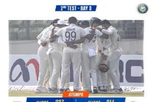 IND vs BAN 2nd Test Day 3 : रोमांचक स्थिति में पहुंचा मैच, 50 रन से पहले ही टीम इंडिया ने चार विकेट खोए...लक्ष्य से 100 रन दूर 