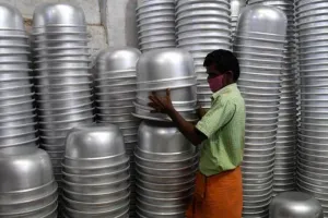 एल्युमीनियम क्षेत्र के लिए महत्वपूर्ण कच्चे माल पर बुनियादी सीमा शुल्क घटाएं: एसोचैम 