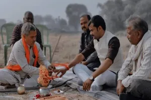 जौनपुर: आरआरसी सेंटर का हुआ भूमिपूजन, हरी झंडी दिखाकर कूड़ा गाड़ी को किया गया रवाना