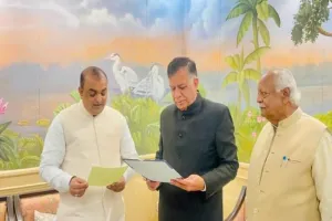 लखनऊ: विधानसभा अध्यक्ष ने आकाश सक्सेना को दिलाई विधानसभा सदस्यता की शपथ