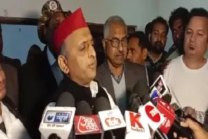 चाचा शिवपाल को जल्द मिलेगी बड़ी जिम्मेदारीः अखिलेश