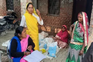 रायबरेली : तेरह साल से खुले आसमान के नीचे संचालित हो रहा आंगनबाड़ी केंद्र