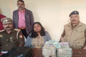 मैनपुरी उपचुनाव से पहले स्कॉर्पियो से 32 लाख रुपए बरामद