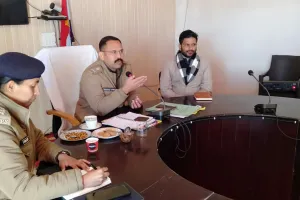 नैनीताल: पार्किंग वाले होटलों की लिस्ट बनायें अधिकारी