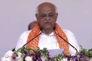 अबकी बार फिर भूपेंद्र सरकार: दूसरी बार गुजरात के CM बने Bhupendrabhai Patel, मोदी की मौजूदगी में ली शपथ