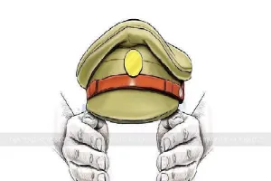 आगरा : पदभार ग्रहण के बाद पुलिस आयुक्त ने 11 थानेदार को बदला