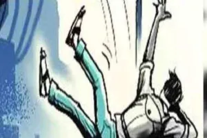 Breaking News: नोएडा में 43वीं मंजिल से युवक ने लगाई छलांग, एजेंट के साथ देखने गया था Property    