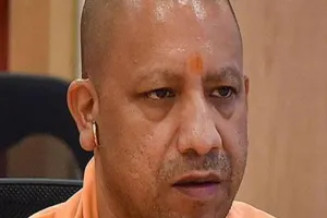 बहन को सांत्वना देने गाजियाबाद पहुंचे CM योगी, कल हुआ था बहनोई का अंतिम संस्कार 