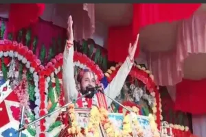 माता पिता वा गुरु की सेवा से ही मुक्ति संभव :शास्त्री