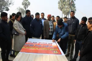 गोरखपुर: महायोगी गोरखनाथ विवि के छात्रों ने चलाया 'बेटी बचाओ-बेटी पढ़ाओ' हस्ताक्षर अभियान