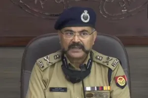 बड़ी खबर: सपा मीडिया सेल के ट्विटर हैंडल संचालक की गिरफ्तारी पर कार्यकर्ताओं का हंगामा, ADG बोले- होगी कार्रवाई