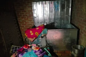 बंद पड़े मकान से लाखों के ज़ेवर चोरी