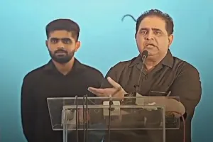 Video : 'मैं खाना खा लेता, तो Babar Azam को भूखा रहना पड़ता था', पिता ने बताई गरीबी की दास्तान