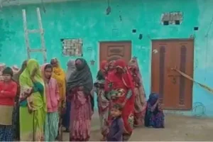 Banda Murder : प्रेम प्रसंग के चलते कुल्हाड़ी से काटकर युवक की हत्या, गांव के एक युवक पर शक