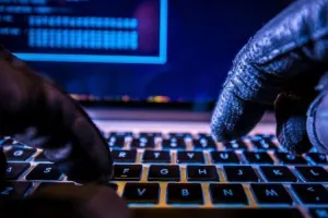 केंद्रीय वित्त मंत्रालय का कर्मचारी जासूसी के आरोप में गिरफ्तार, पैसों के बदले में दूसरे मुल्कों को भेज रहा था सीक्रेट डेटा