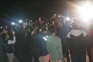 JNU में बीबीसी की डॉक्यूमेंट्री की स्क्रीनिंग को लेकर हुआ बवाल, बिजली गुल, छात्रों पर पथराव 