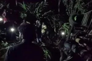 केरल के इडुक्की में सड़क दुर्घटना में एक छात्र की मौत, 43 घायल